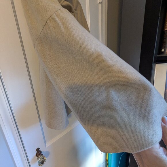 Women swing style coat jacket Ann Taylor Loft size 4Petite, beige color - Picture 3 of 5